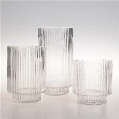 Senovinių stiklinių indų rinkinys taurės su stikliniais šiaudeliais ledinės kavos puodeliai viskiui